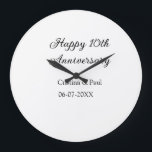 Glad 10-årsjubileum enkel minimal bröllopsnamn stor klocka<br><div class="desc">design</div>