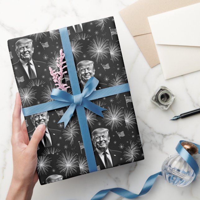 Glad 4:e juli President Trump Fyrverkerier Självst Presentpapper (Gifting)