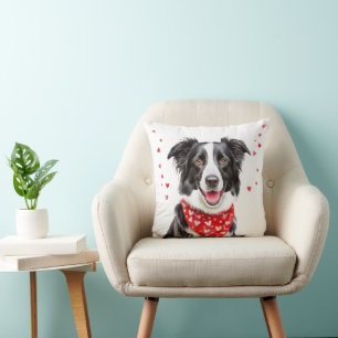 Glad Border Collie med röd hjärtbandana Kudde