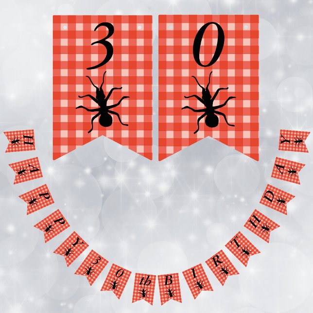 Glad födelsedag Big Black Ant Red White Play Vimplar (Big Black creepy ants on red white picnic tablecloth plaid pattern on Happy Birthday flag banner.)