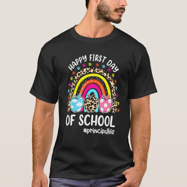 Glad första skoldag regnbågsäpple rektor  t shirt (Framsida)