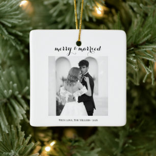 Glad & Gift - Personlig jul för nygifta Julgransprydnad Keramik