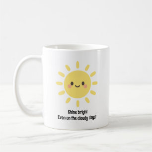 Glad Gul Solsken med ett Leende Ansikte Kaffemugg