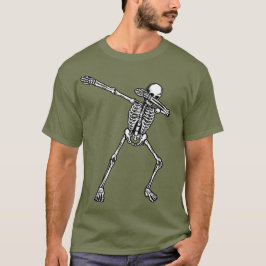 Glad Halloween med en Dabbig Dansare Skelett 1 T Shirt