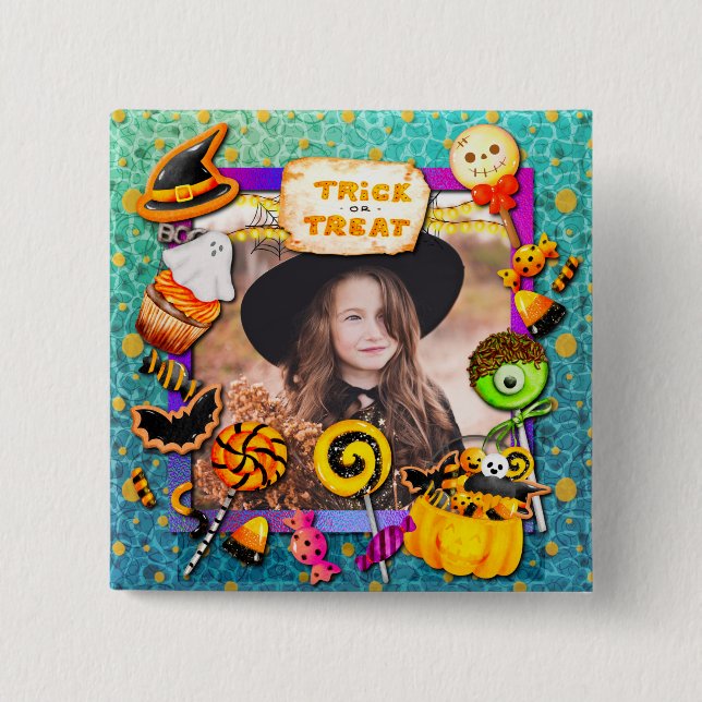 Glad Halloweenfest fylld med bus eller godis Knapp (Framsida)