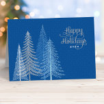 glad helg Blue Silver Winter Scene Business<br><div class="desc">Önska dina anställda,  kunder och företagskontakter "Glad helg" denna vintersäsong med det här snyggt helgdag-kortet. I säsong ingår det moderna gräs träd och ett mönstrat nattetid himlar med text i ett dekorativt skript.  Design färg omfattar nyanser av blått och marint med vitt,  silver och grått färg.</div>
