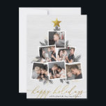 Glad helg | Julgran Photo Collage Julkort<br><div class="desc">Fira säsongen med det här moderna fotokortet! En festive helgdag card-design som innehåller sex av dina favoritfoton i en Julgran-form som accentueras av handritade gräs grenar, gräs-koner, faux guld glitter och guld-stjärnor på en vit bondgårdstrumsbakgrund. Nedan visas "glad helg" i elegant guld-skriptkalligrafi. Kort bakåt till chicens svarta bakgrund med vit...</div>