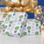 Glad helg Logotyp Preppy Boxwood-jul Presentpapper<br><div class="desc">Lägg till din logotyp i snyggten till den pappra utformningen av julklapp som passar dig bäst. Lollipop Topiary i en "ingefära burk"-planterare i stil med blå och vit buk, alla handmålade av dina handmålade, och arrangerade därefter digitalt i ett upprepande mönster. Den här utformningen fungerar bäst med en kvadratisk eller...</div>