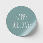 Glad helg. Pastel blek blå söt jul Runt Klistermärke<br><div class="desc">Pastel blek blå,  söt,  enkel,  typografisk dekal "Glad helg" för vinterjulklapp. Kontakta mig om du behöver fler artiklar.</div>