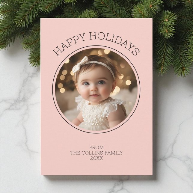 Glad helg Rosa Baby Foto Modern jul Julkort (Happy Holidays Pink Baby Photo Modern Christmas Holiday Card)
