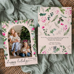 Glad helg  Rosa Botaniskt bågfoto 1 Julkort<br><div class="desc">Den här samlingen har vattenfärgsskarpa blommigtar för rosa,  bär och vintergröna med modern och elegant typografi,  med ett botaniskt mönster baksida på vintern.</div>