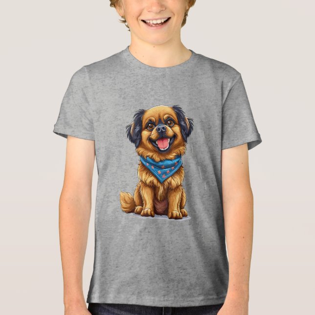 Glad hund med fluffig, gyllene päls t shirt (Framsida)