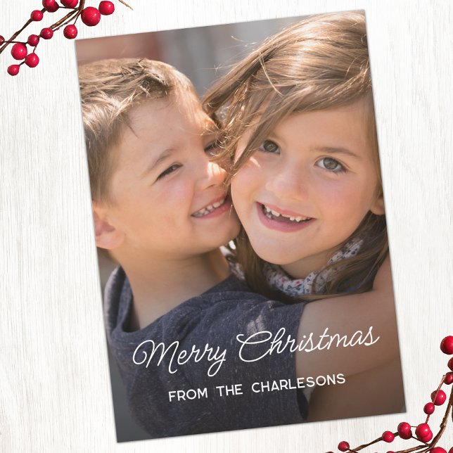 Glad jul Modern fotoöverlagring Julkort (Modern Merry Christmas white script overlay holiday photo card)