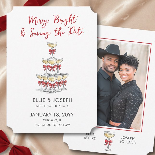 Glad Lys Champagne Torn Julbröllop Spara Datumet (Merry Bright Wedding Save the Date with Champagne Tower and Engagement Photo by Darling & May)
