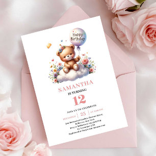 Glad nalle bär ballong blomma flicka födelsedag inbjudningar