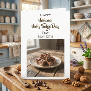 Glad nationella nötfudge-dagen 12 maj kort