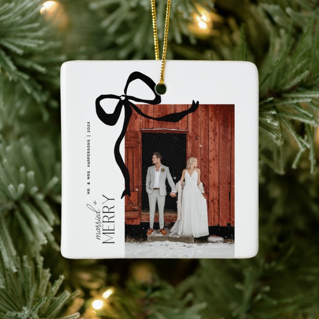 Glad och gift manus 2 bilder julslinga julgransprydnad keramik (Träd)