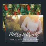 Glad och ljus modern typsnittsfoto julkort<br><div class="desc">Glad och strålande! Ett modernt och stilrent typsnitt för denna personliga samling av fotokort för högtider.</div>