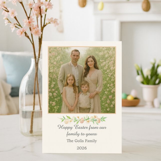 Glad Påsk Blommig Familjefoto Platt Högtidskort Julkort (Spring light, cherry blossoms, and a heartfelt Easter wish—family joy in full bloom.)