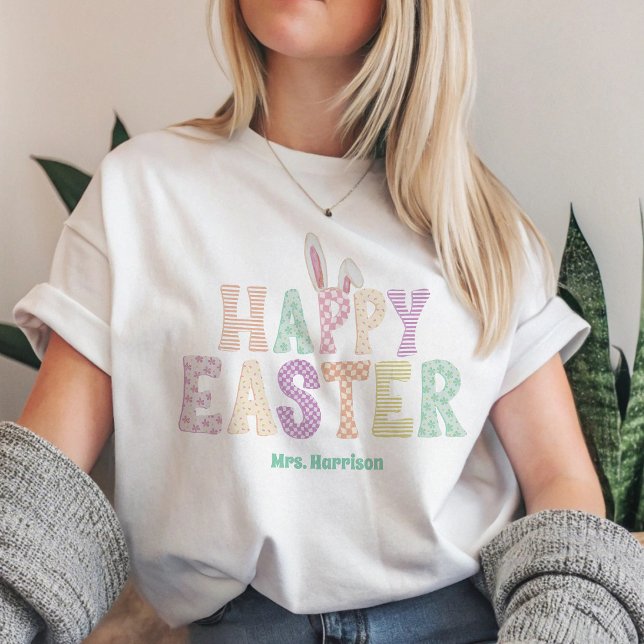 Glad påsk Bunny Öron Lärare Namn Typografi T Shirt (Skapare uppladdad)
