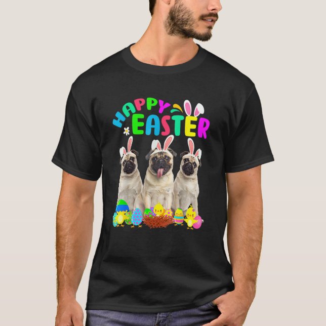 Glad påsk Three Pug Wearing Bunny Ear Pug T Shirt (Framsida)