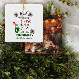 Glad röd grön ha en riktigt god jul julgransprydnad keramik