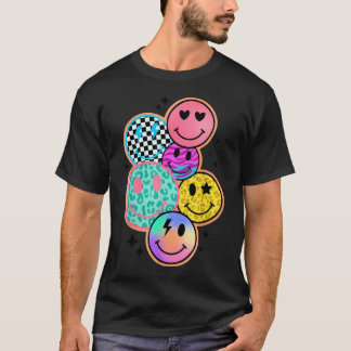 Glad Rutig Leende Ansikte Färgrik T Shirt
