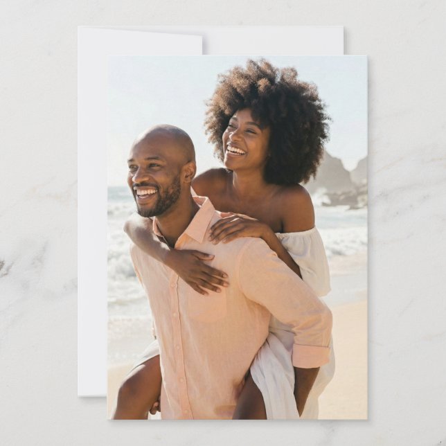 Glad strandfotografi med päron inbjudningar (Framsida)