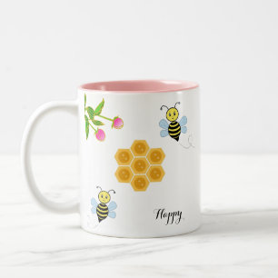 Glada bin, rosa blommor och bikupa Två-Tonad mugg