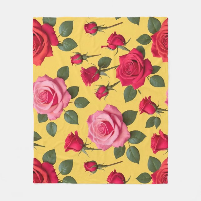 Glada rosa och röda rosor på en solig gul  fleecefilt (Framsidan)