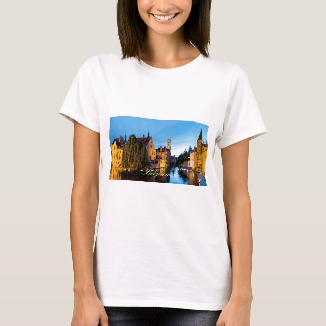 Glädjande! Medieval Brygge Belgium - Pro Photo T Shirt (Framsida)