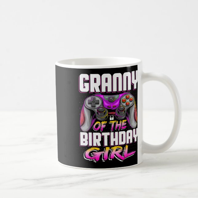 Glädjande spelflicka som matchar videospelets föde kaffemugg (Höger)