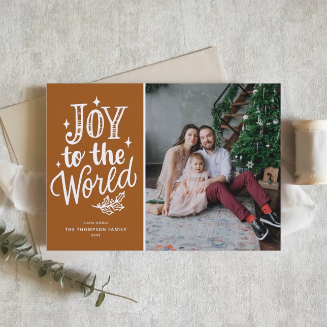 Glädje till världen Citat Rustik Bränd Orange Foto Julkort (Celebrate the season with this "Joy to the World" photo Christmas card in burnt orange.)