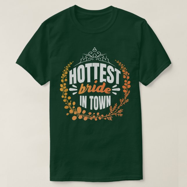 Glädjefull attraktivitet hos glad brud som säger  t shirt (Design framsida)
