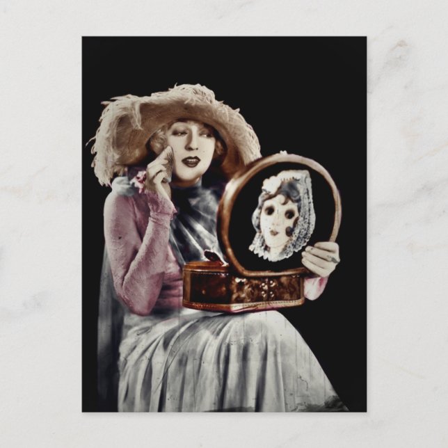 Glam Gal Tittar i Spegel Vykort (Framsida)