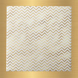 Glam Guld Chevron Mönster Kakelplatta<br><div class="desc">Vit bricka med guld schevron mönster.</div>