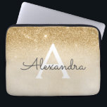 Glam Guld Glitter och Gnistra Chic Monogrammed Mon Laptop Fodral<br><div class="desc">Guld Ombre Faux Glitter och Gnistra Modern och Elegant Monogram Fodral. Fodral kan anpassas så att det omfattar ditt första och första namn.</div>