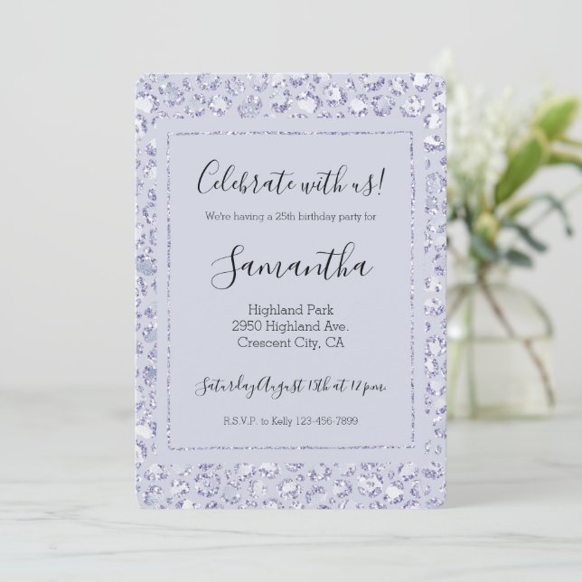 Glam Lavender Lila Lila Purple Leopardtryck Glitte Inbjudningar (Stående Fram)