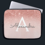Glam Ro Guld Glitter och Gnistra Monogram Laptop Fodral<br><div class="desc">Glam Ro Guld Ombre Faux Glitter och Gnistra Modern och Elegant Monogram Fodral. Fodral kan anpassas så att det omfattar ditt första och första namn.</div>