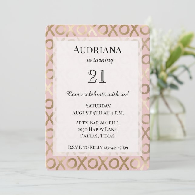 Glam Rose Gold Blush XOXO Birthday Inbjudningar (Stående Fram)