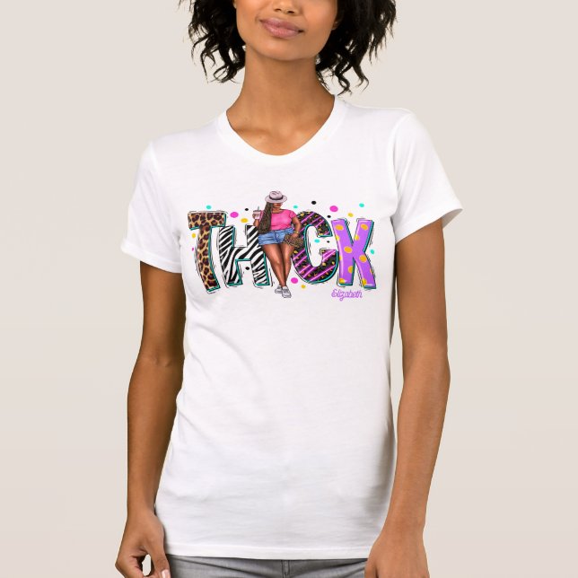 Glamourös kraftig svart diva som firar sin skönhet t shirt (Framsida)