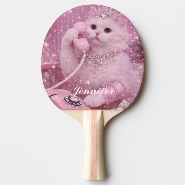 Glamourös prinsesskatt som använder rosa telefon   pingisracket (Framsidan)