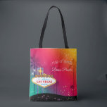 Glamous Las Vegas Bröllop Maid of honor Tygkasse<br><div class="desc">Las Vegas-skylt,  hög handflatan träd och dubbla stjärnor illustreras på anpassningsbar Maid of honor Gift Bags. Fina presentobjekt som du kan anpassa helt med din egen text. (Du hittar de bröllop-essentialer och -favörer som passar i den här butiken,  Möhippa himlen. Kontakta ujean4791@gmail.com för anpassningsbar och/eller samordning av bröllop-kontorsmaterial.)</div>