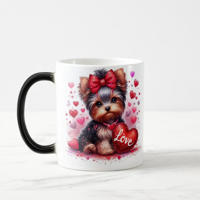 "Glamous Yorkie Puppy with Red Bow and Kärlek" Magisk Mugg (Vänster)
