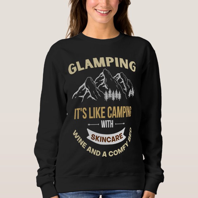 Glamping is like camping with electricity wine and t shirt (Framsida)