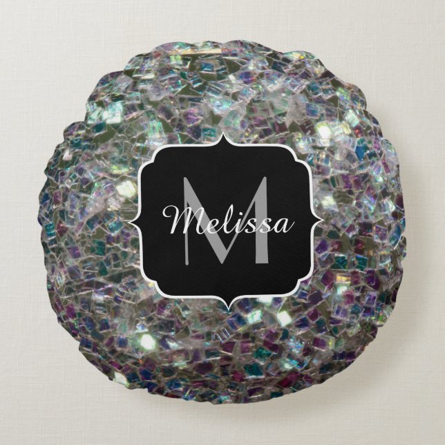 Glänsande färgrik silvermosaikmonogram rund kudde (Framsidan)