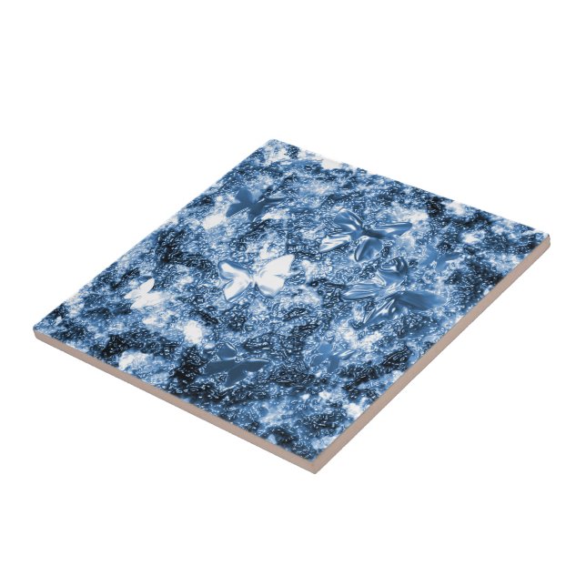 Glänsfärgade fjärilar präglade på porslin  kakelplatta (Sidan)