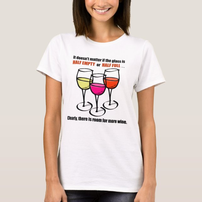 Glas av tecknad Vin halvtomt Vin Humor Tee Shirt (Framsida)