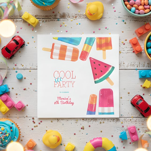 Glasglass i coola party födelsedag pappersservett (Skapare uppladdad)