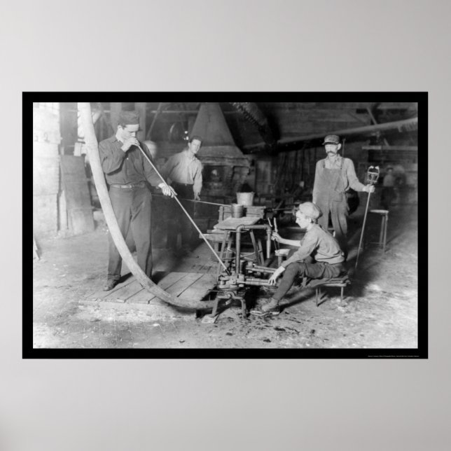Glass Blower in Grafton, WV 1908 Poster (Framsidan)